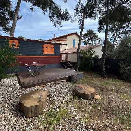 Roulotte Avec Terrasse Et Jardin Vue Campsite
