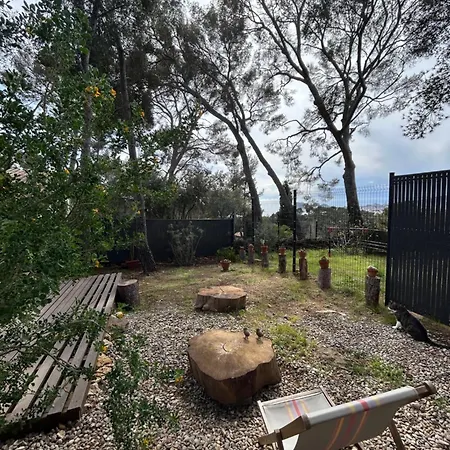 Roulotte Avec Terrasse Et Jardin Vue *